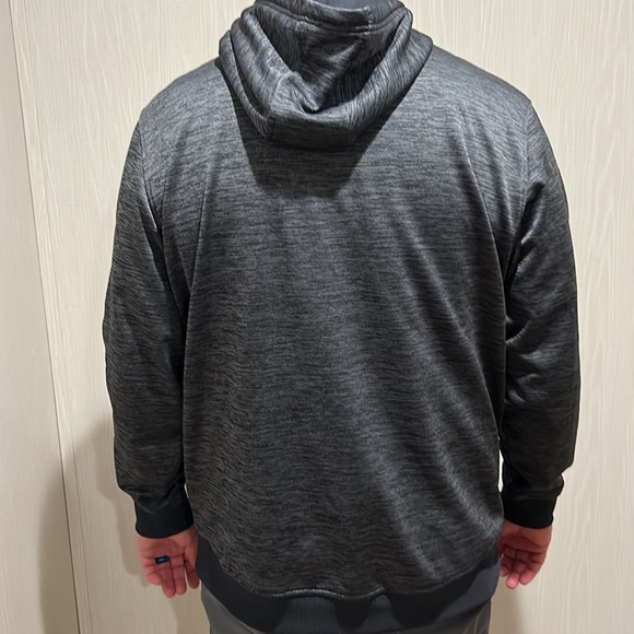 Under Armour hooded sweatshirt - Picture 10 of 10
